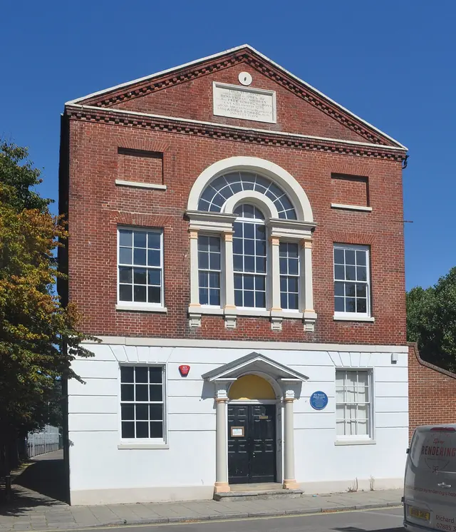 The front of 42 Kent Street, Portsea, seen from the street